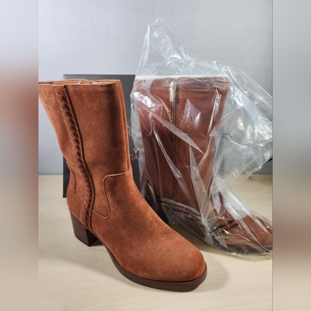 Vince Camuto Zelcinna Boots (9M)